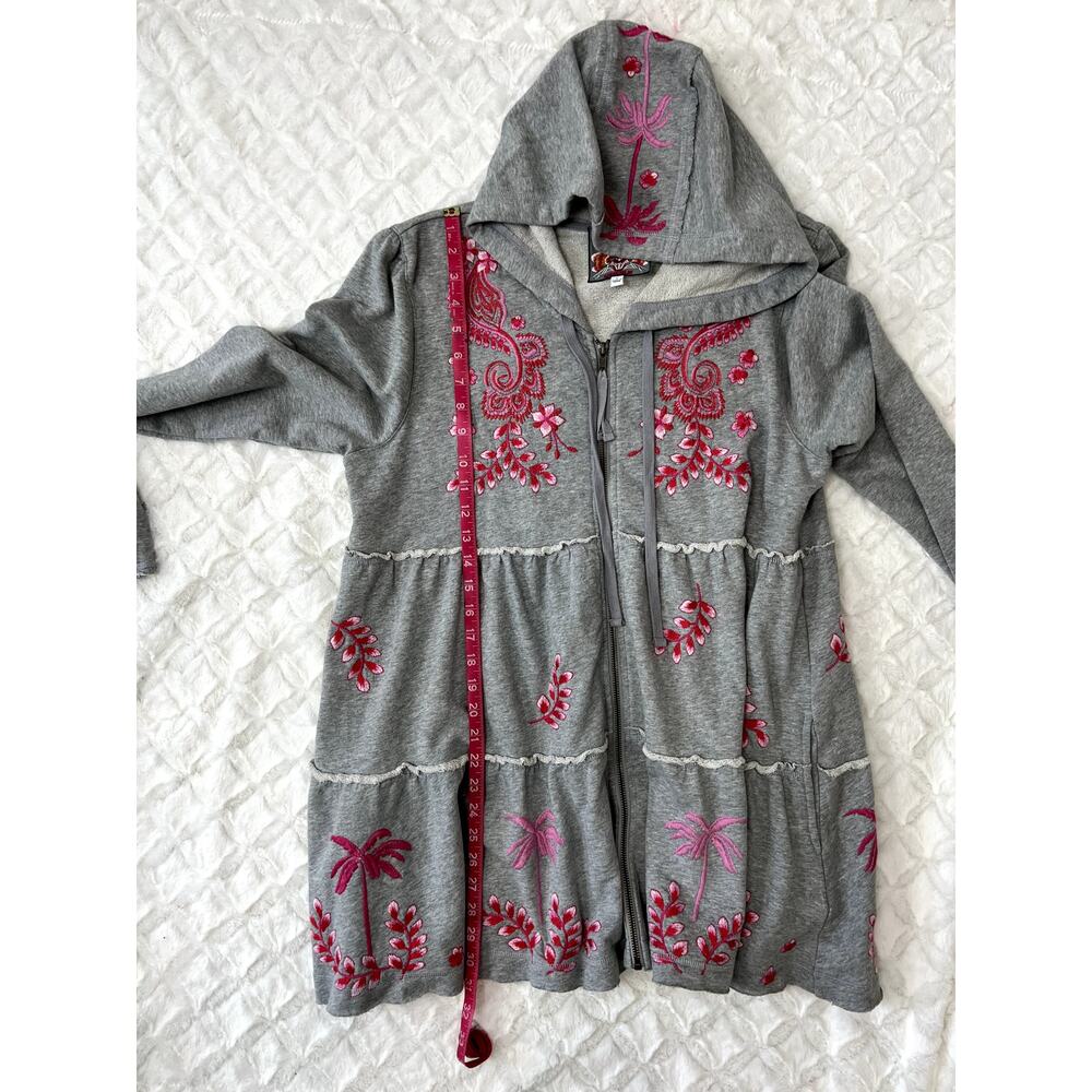 Johnny Was 3 Tier Gray Embroidered Women's Hooded Fleece Zip Jacket Size Large - Picture 6 of 7